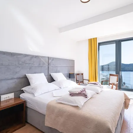 Laurus Five Stars Appartement *