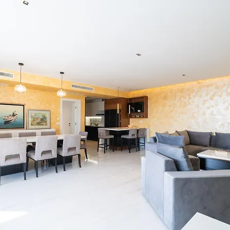 Apartment Laurus Five Stars *
