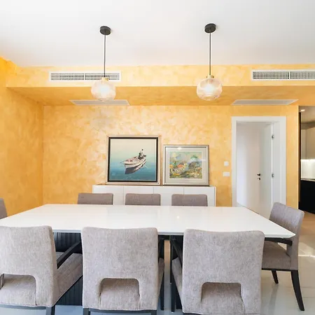 Laurus Five Stars Apartment *