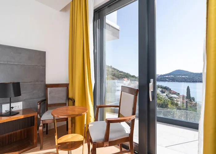 Laurus Five Stars