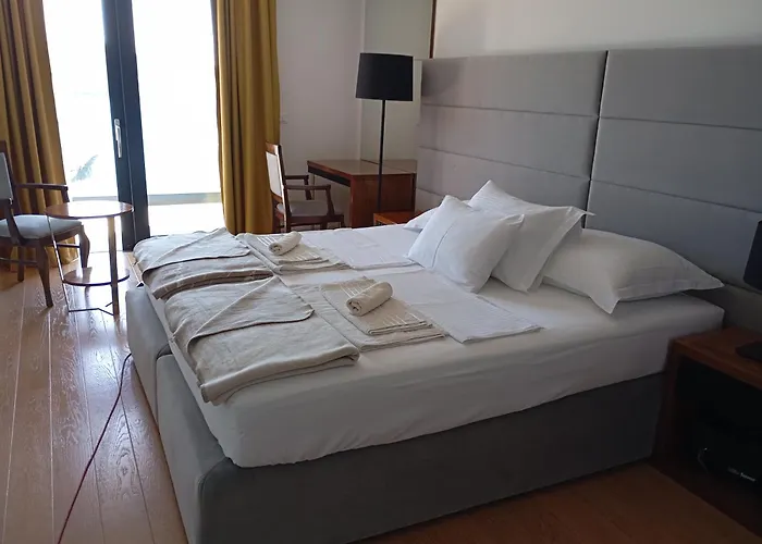 Laurus Five Stars Апартаменты *